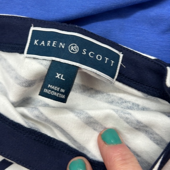 SzXL Abstract Stripe Karen Scott Top NWT - Picture 7 of 7